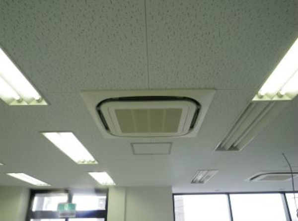 大阪のビルでエアコン工事！京都・滋賀・大阪・奈良 エアコン工事はお任せ下さい！