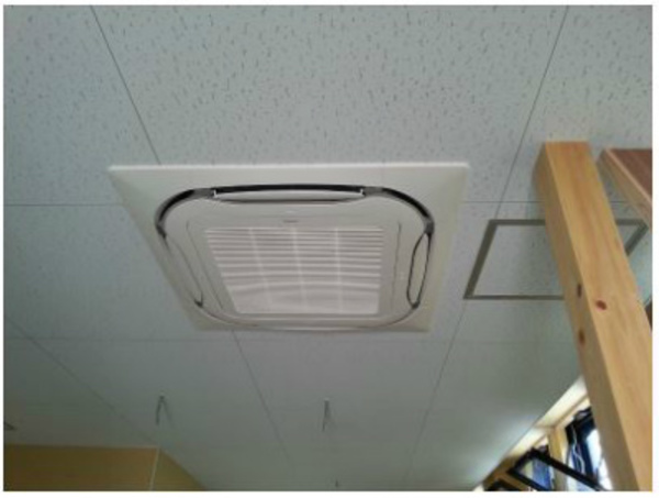 滋賀のテナント様で業務用エアコン取付完了！！