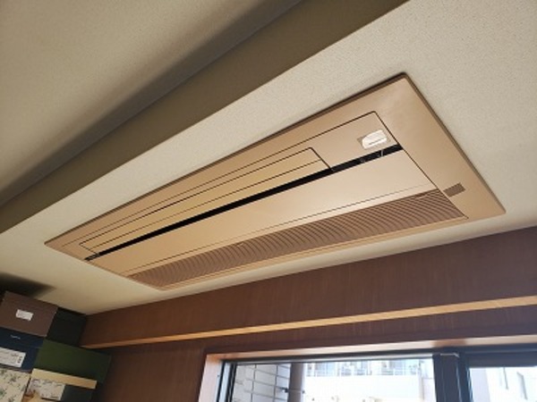 ハウジングエアコンの入替工事！エアコンのことならデヴァシオンにお任せください！