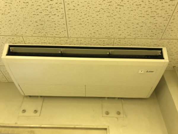 京都で天吊型エアコン入替工事完了(^^)業務用エアコンならデヴァシオン！