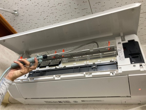 奈良でルームエアコン取付工事！マンション用エアコン在庫あります！