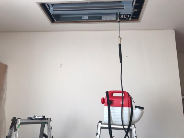 京都で業務用エアコン取付工事(^^)フロン漏洩点検もお任せ下さい！