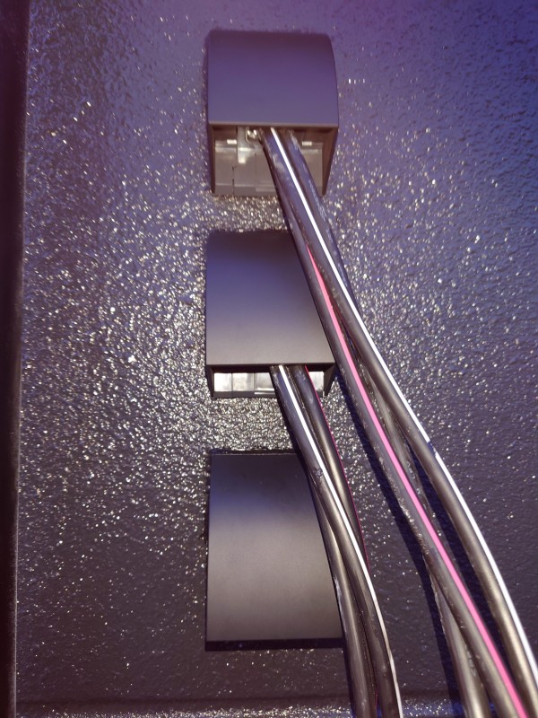 京都で店舗のエアコン工事と電気工事😀