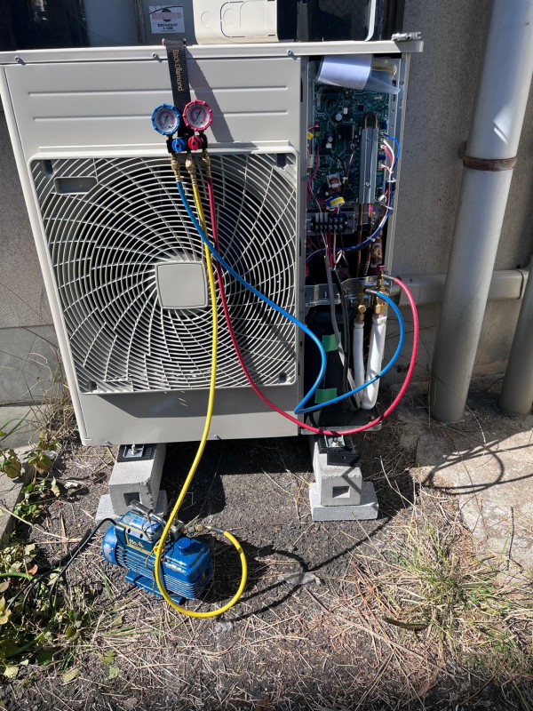 故障した業務用エアコンを京都で入替工事 😄