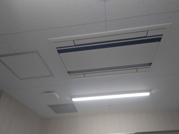 滋賀の病院様で業務用エアコン更新工事！！