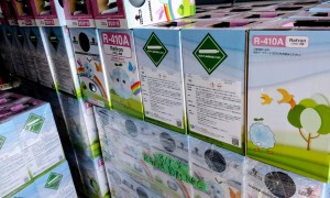 京都・滋賀で活動中！エアコンメンテナンスに欠かせない冷媒ガスが到着しました！！